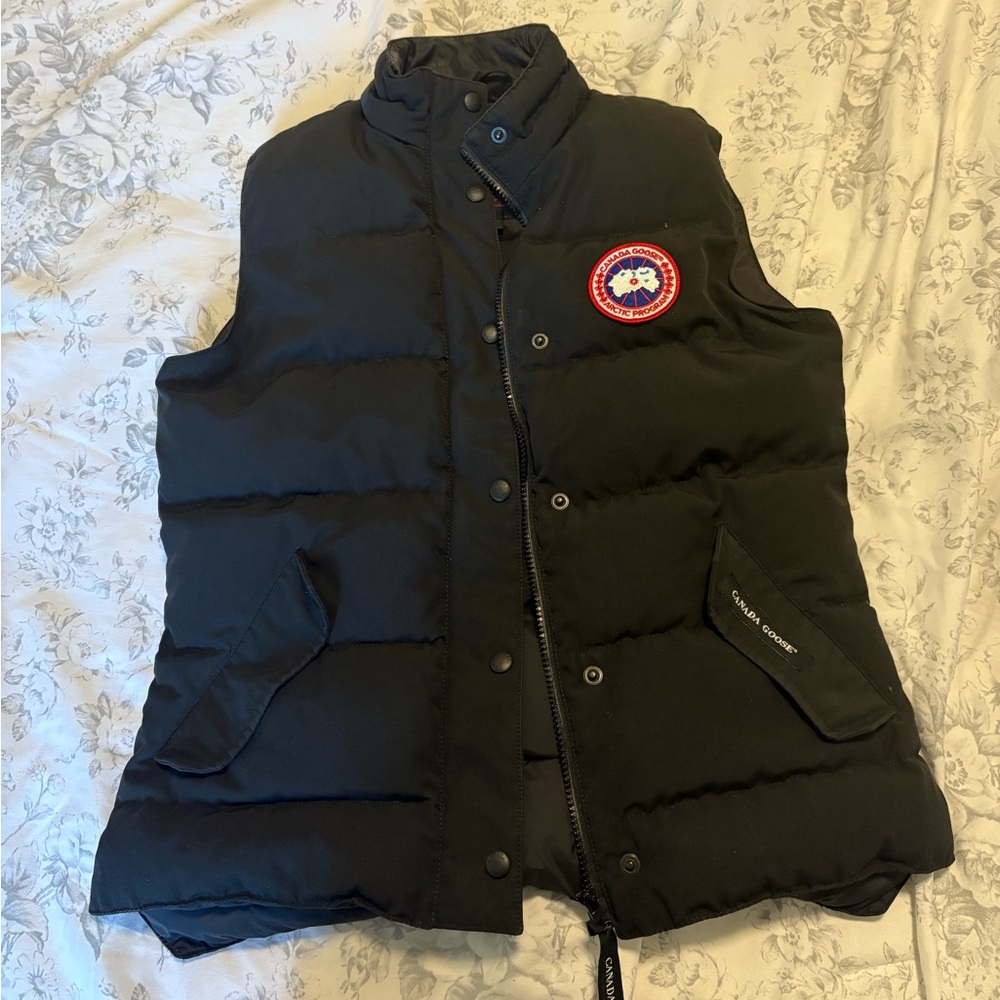 Canada Goose Arctic Black Outerwear